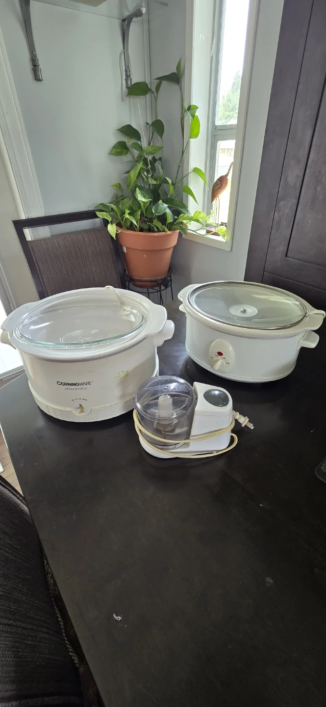 CorningWare Slow Cooker & Mini Food Chopper