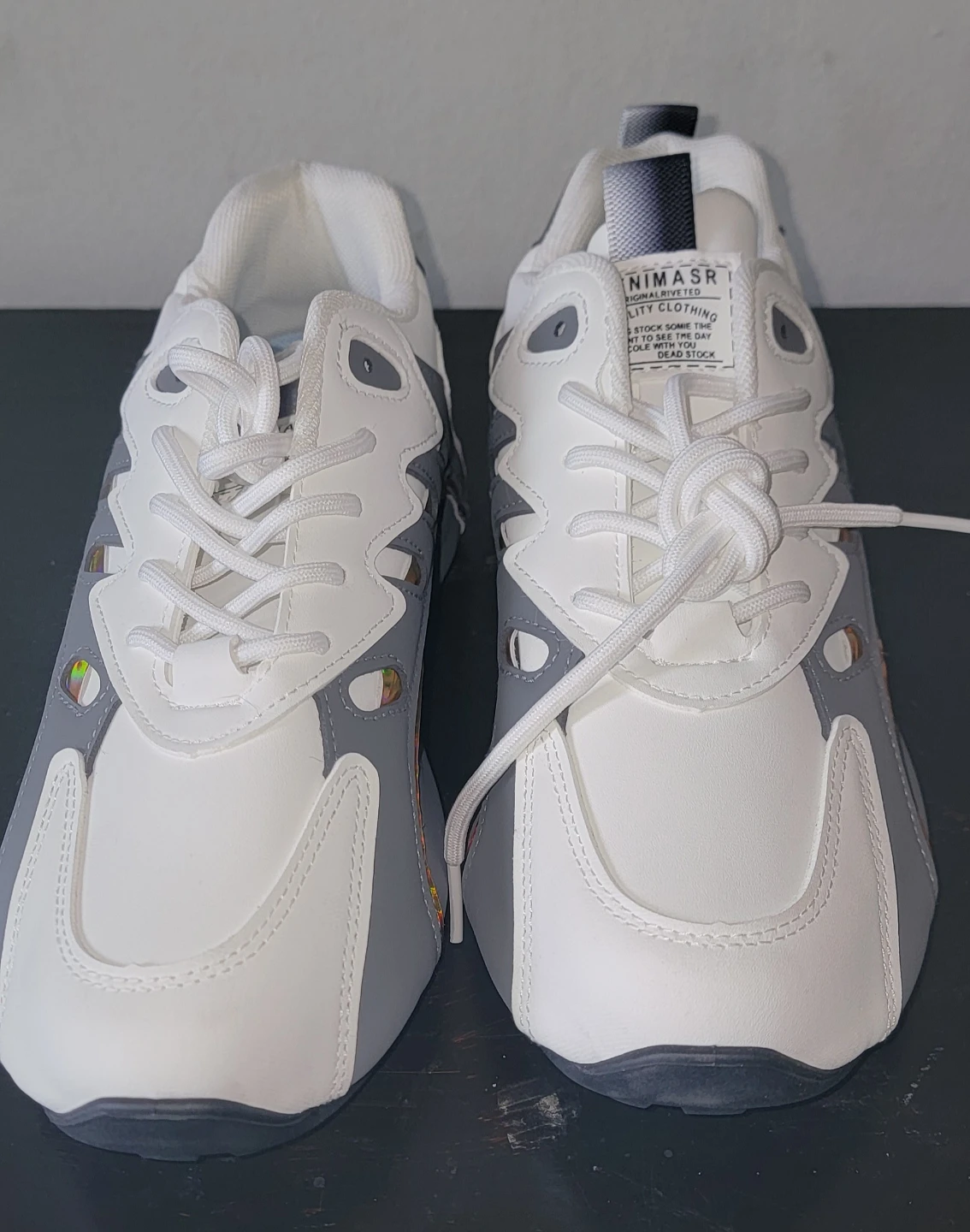 JI-SHI White and Grey Sneakers (39) size 7 - photo 2