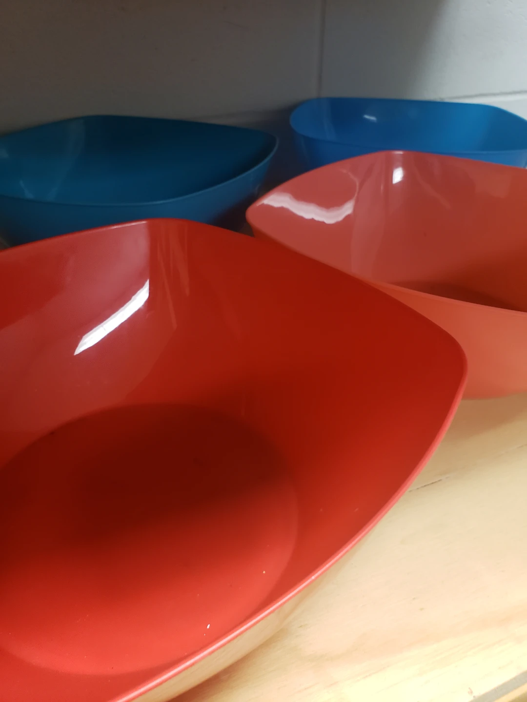 Set of 4 Plastic Mixing Bowls - photo 2