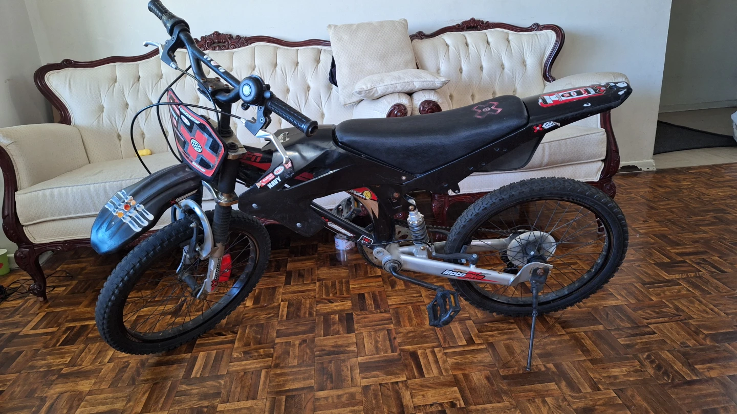 Kids Moto X Dirt Bike