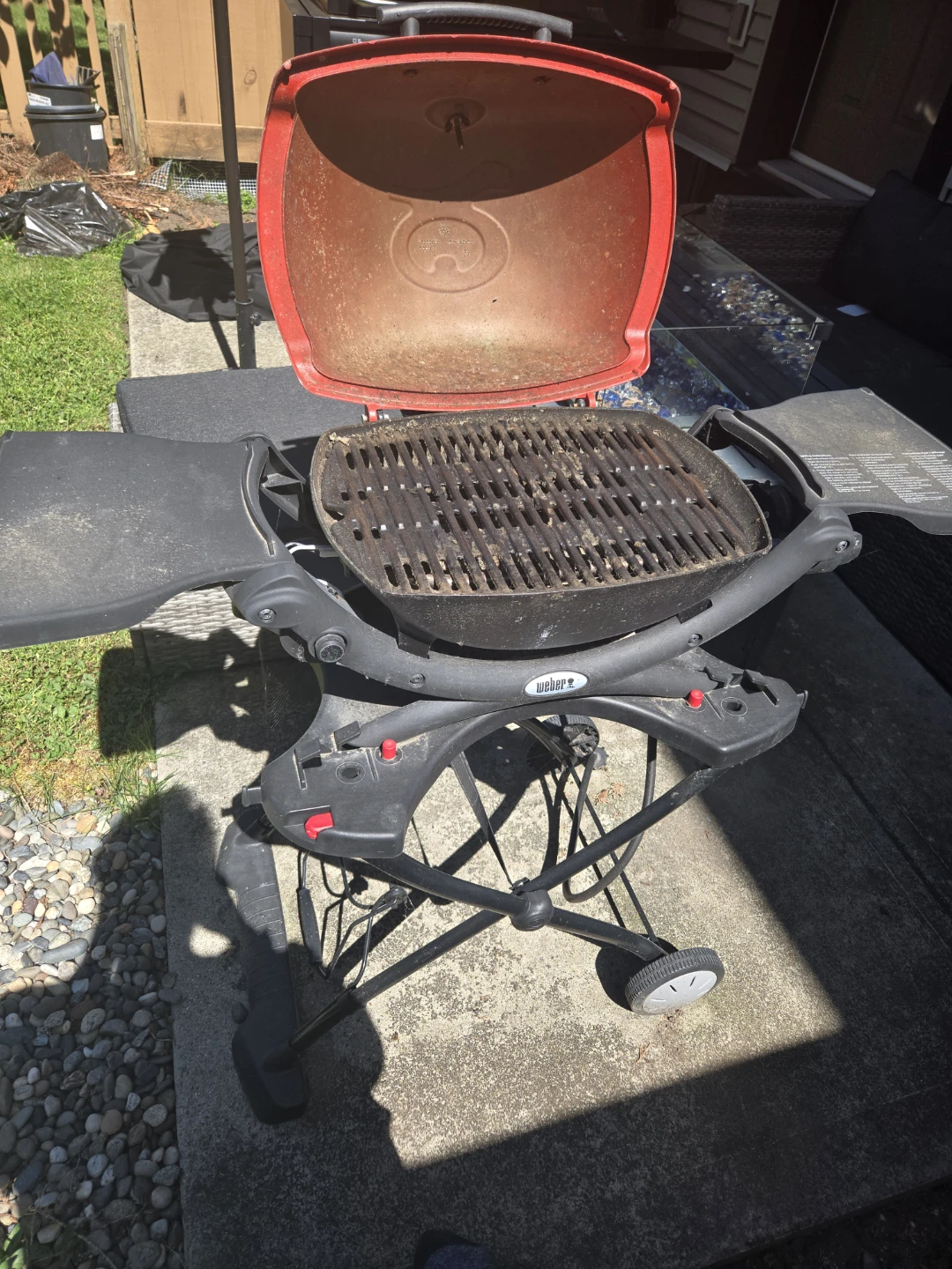 Weber Q1200 Portable Propane BBQ Grill - photo 2
