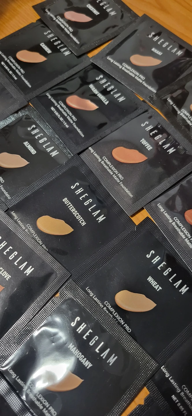 SHEGLAM COMPLEXION PRO  Matte Foundation Samples