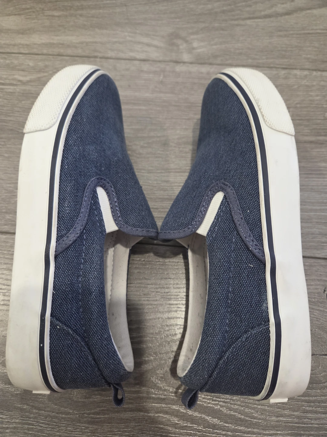 Old Navy Blue Chambray Slip-On Shoes - Size 2 Toddler - photo 3