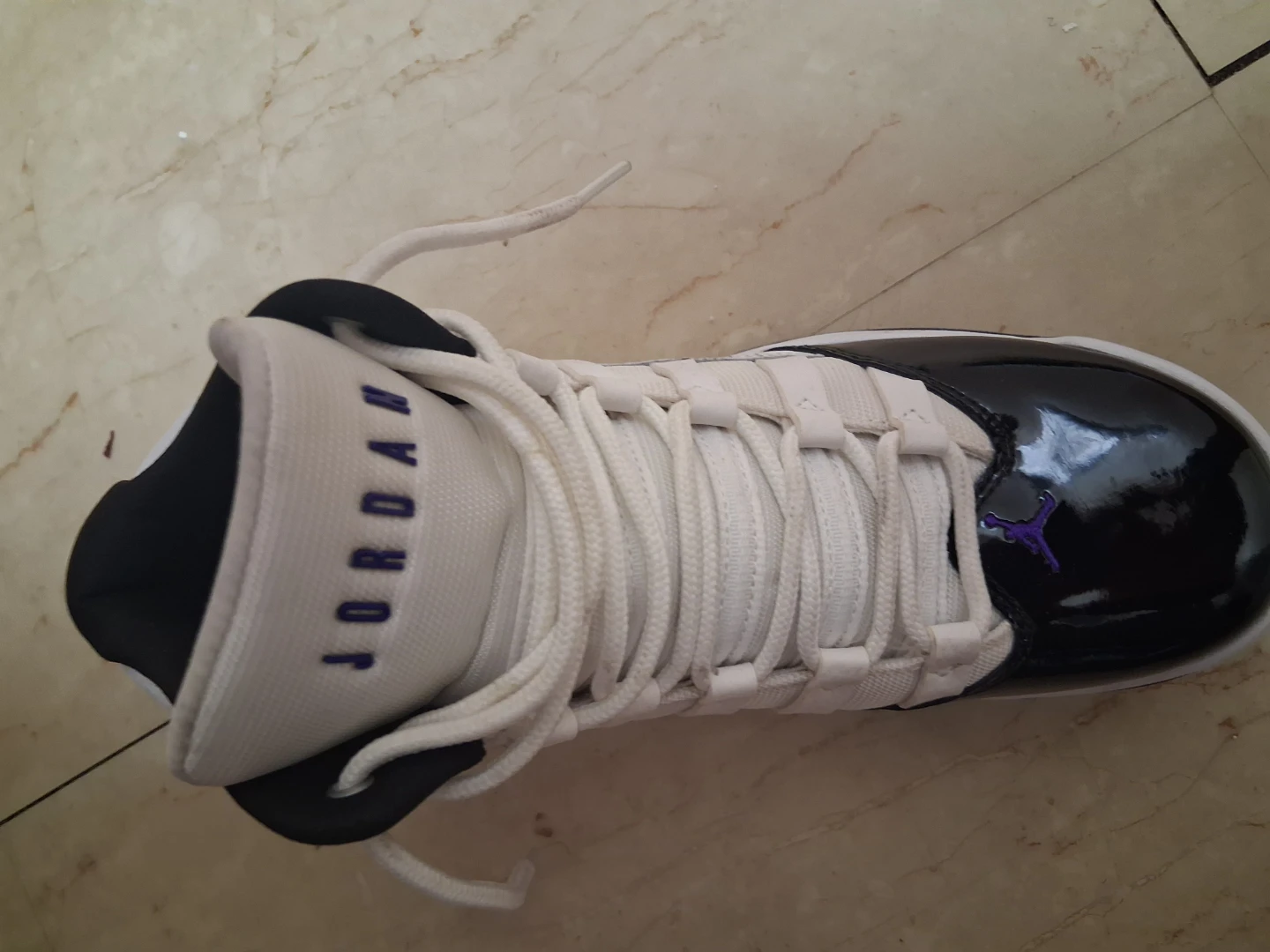 Jordan Sneakers - photo 2