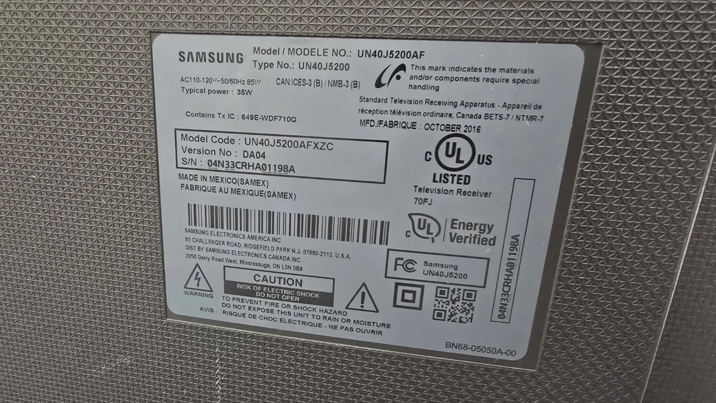 Samsung UN40J5200AF 40" Smart TV (with antenna) - photo 2