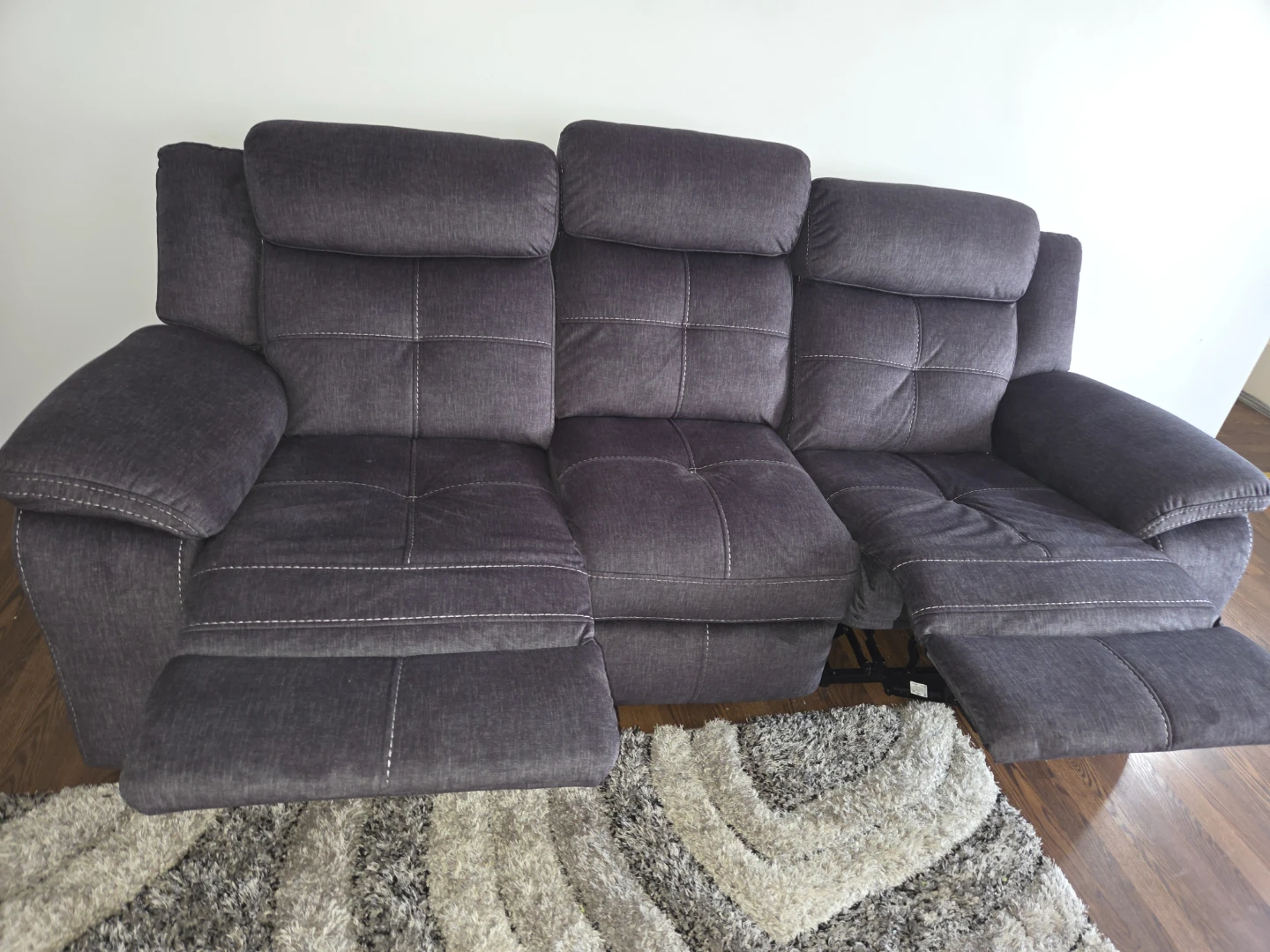 Se venden muebles muy cómodos con solo 3 meses de uso - photo 2