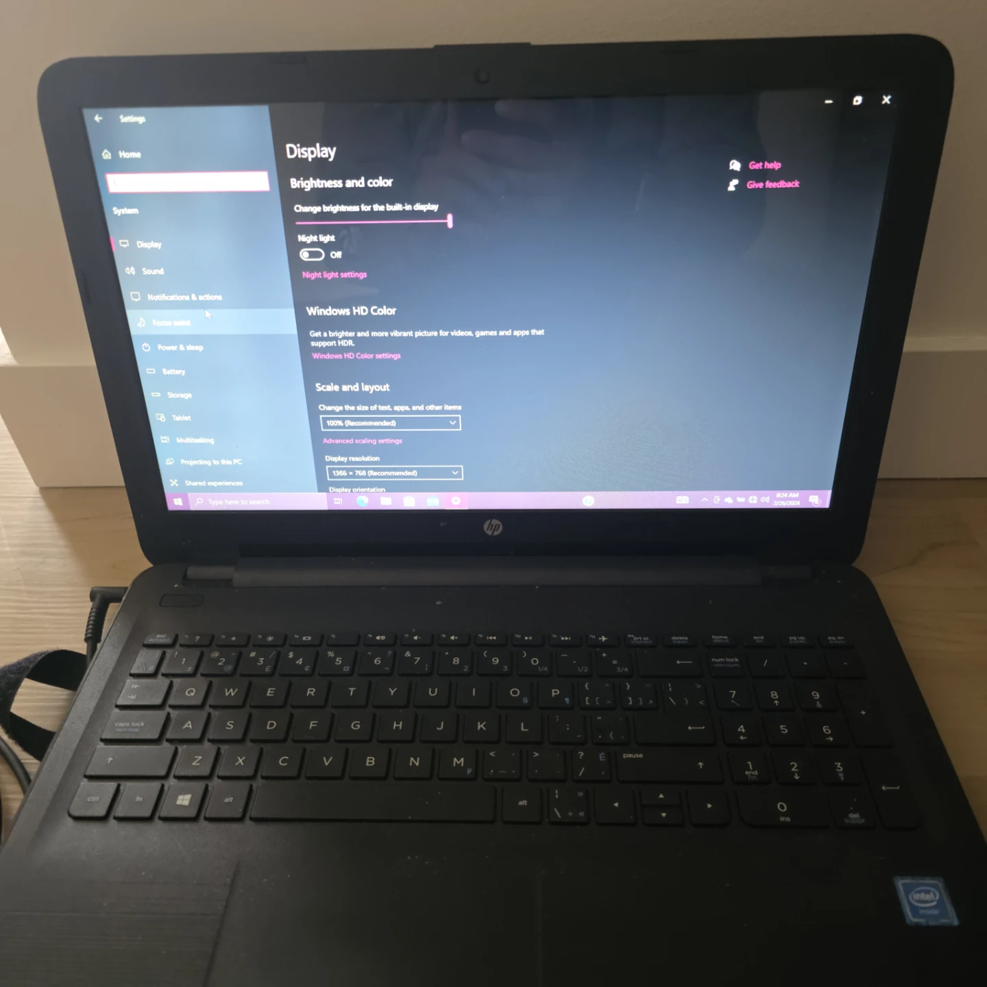HP Laptop - photo 2