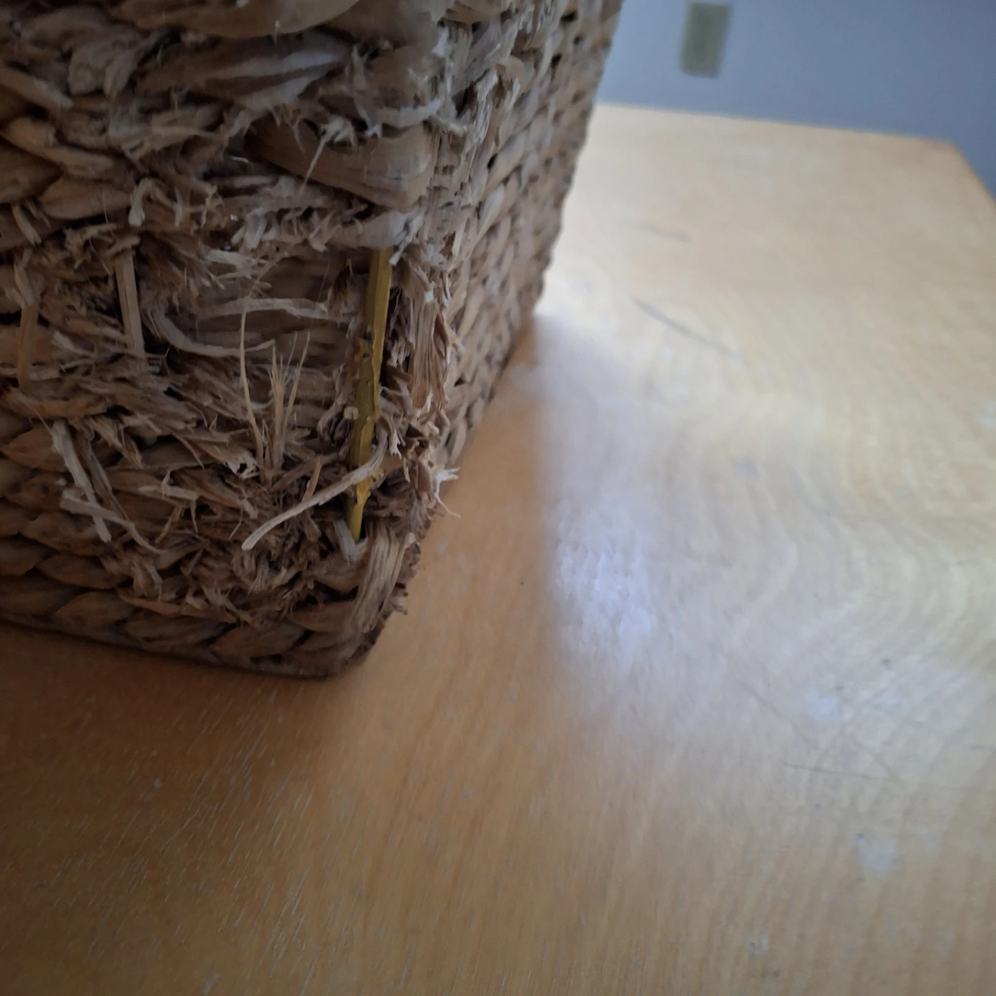 Woven Basket *some scratch defects* - photo 4