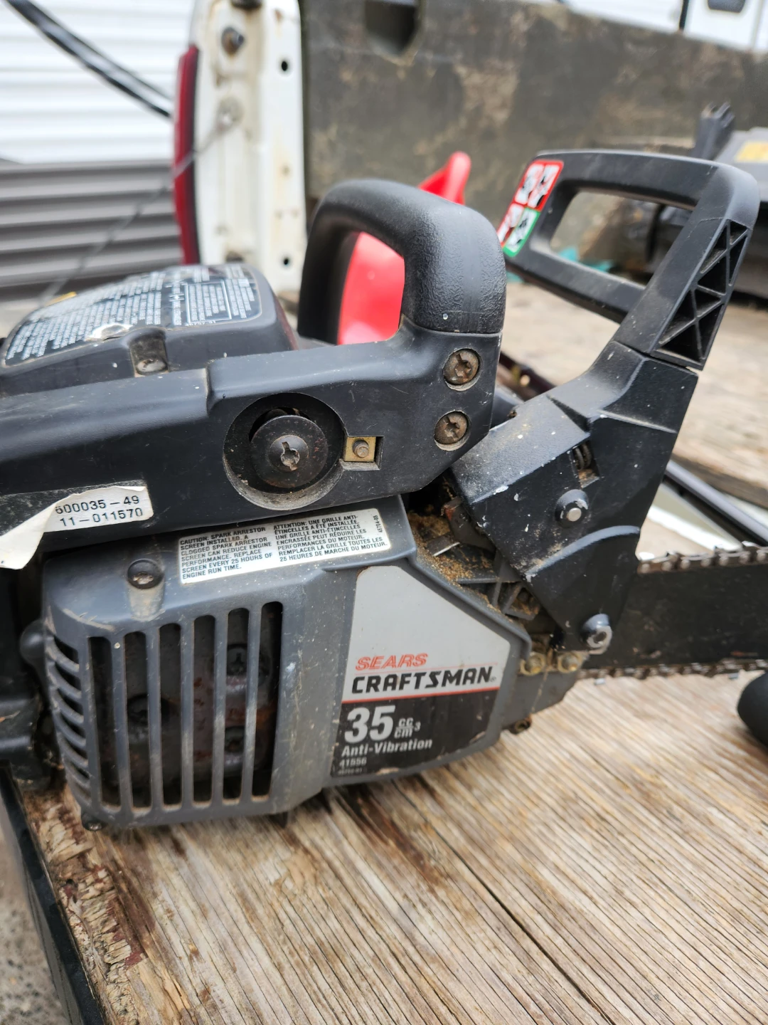 Chainsaw - photo 5