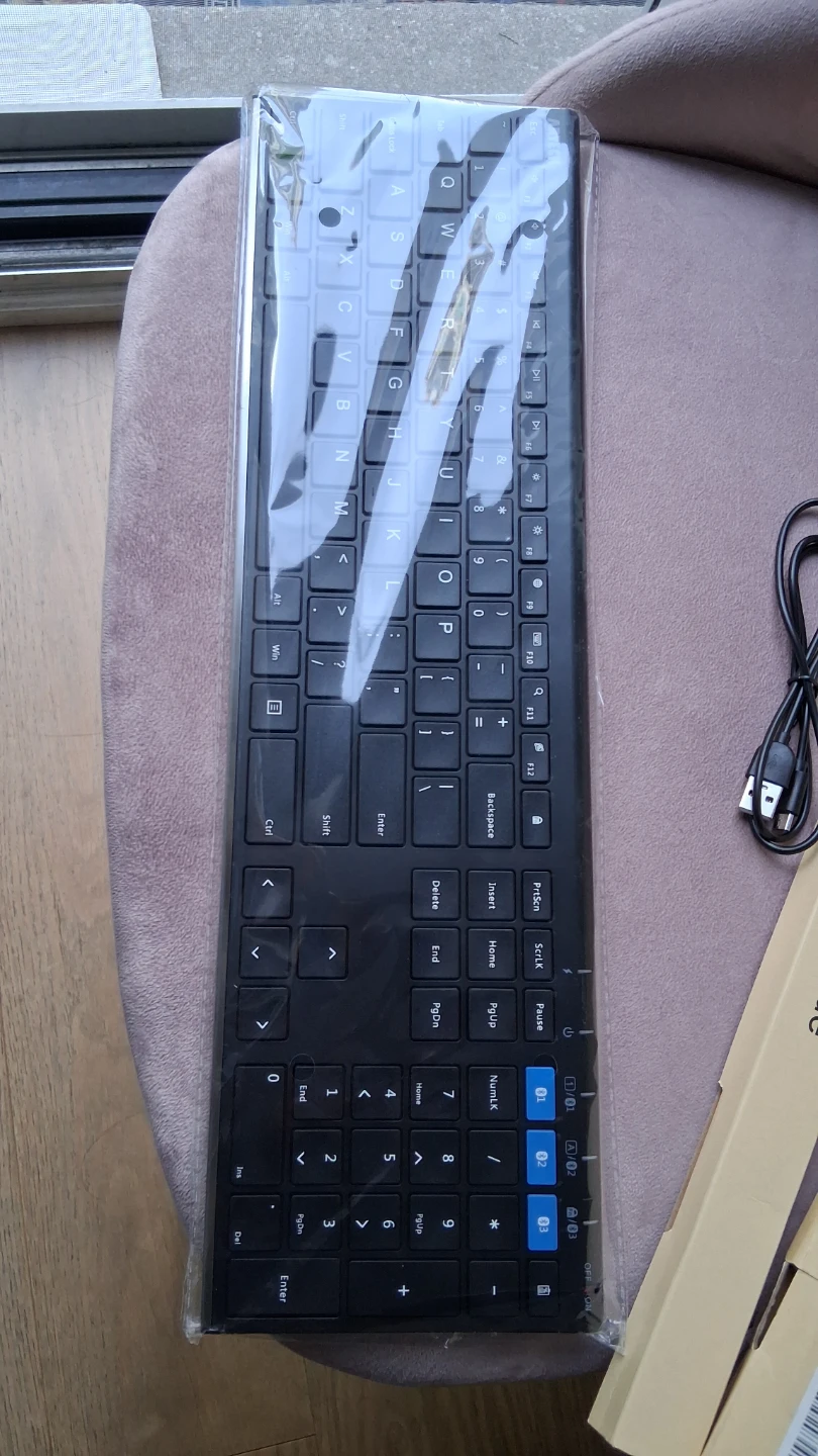 NEW Slim Keyboard Bluetooth Stainless Steel iphone Tablet etc - photo 2