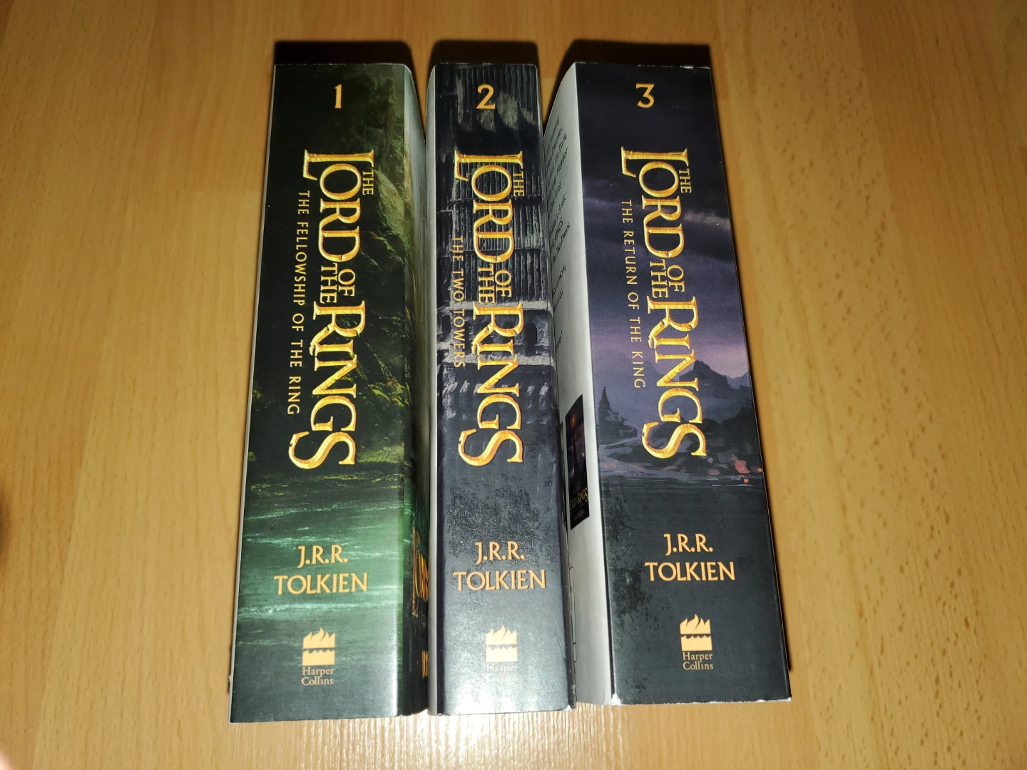 J.R.R. Tolkien Lord of the Rings Trilogy Paperback Novels - photo 2