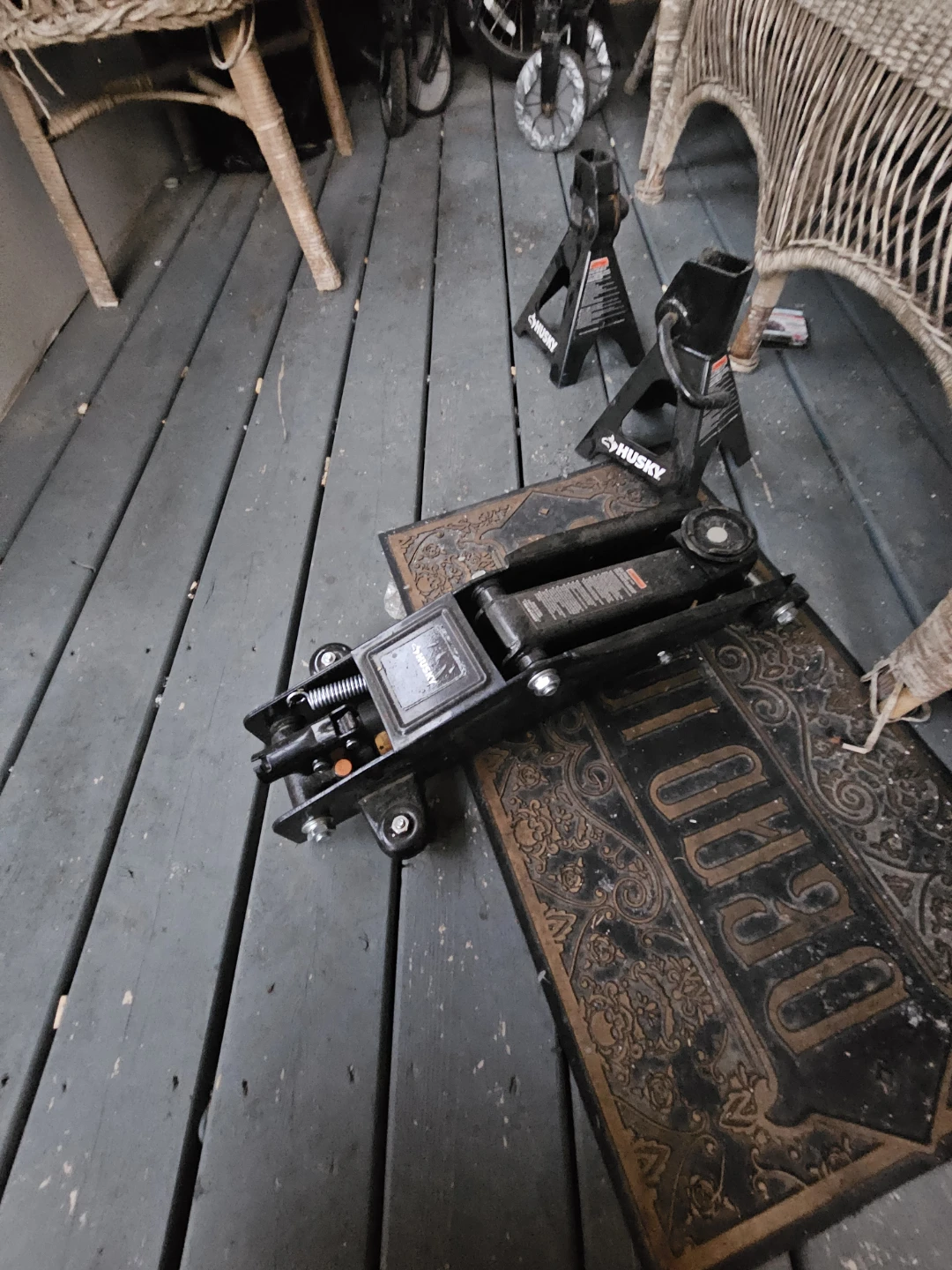 Husky 3 Ton Trolley Jack