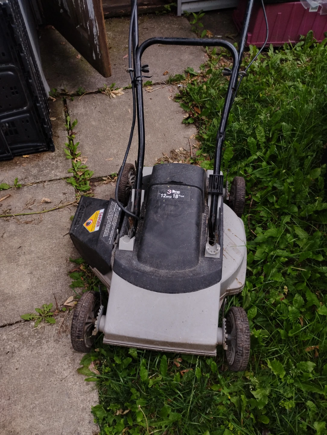 Mastercraft 12-Amp 18-Inch Electric Lawn Mower