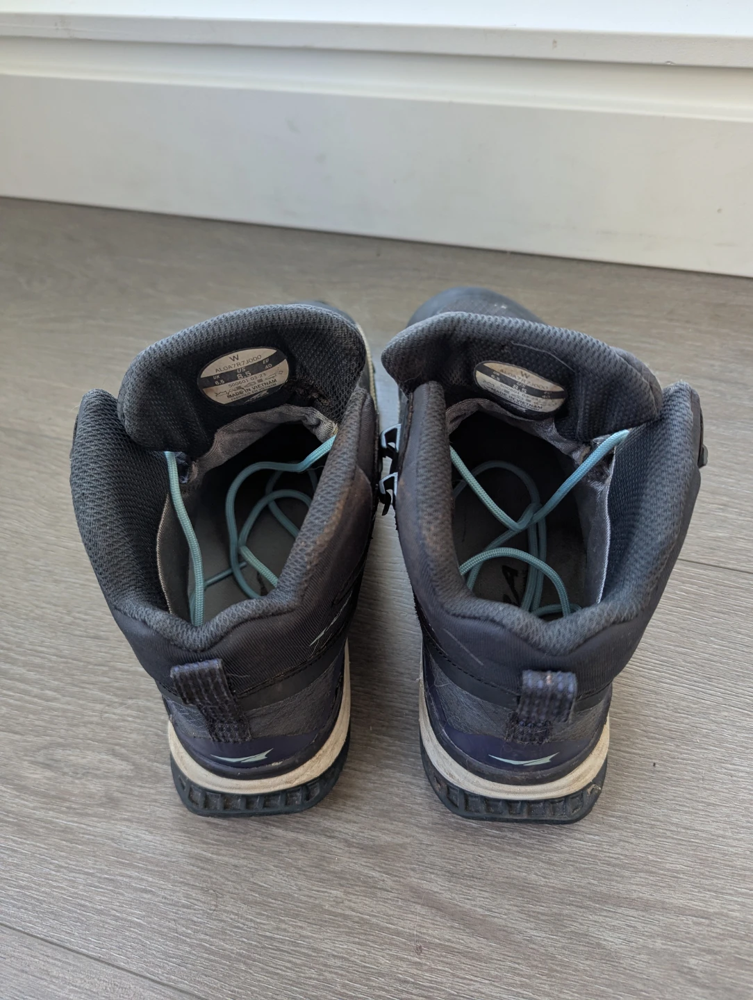 Altra Lone Peak All-WTHR Mid 2 W8.5 - photo 2