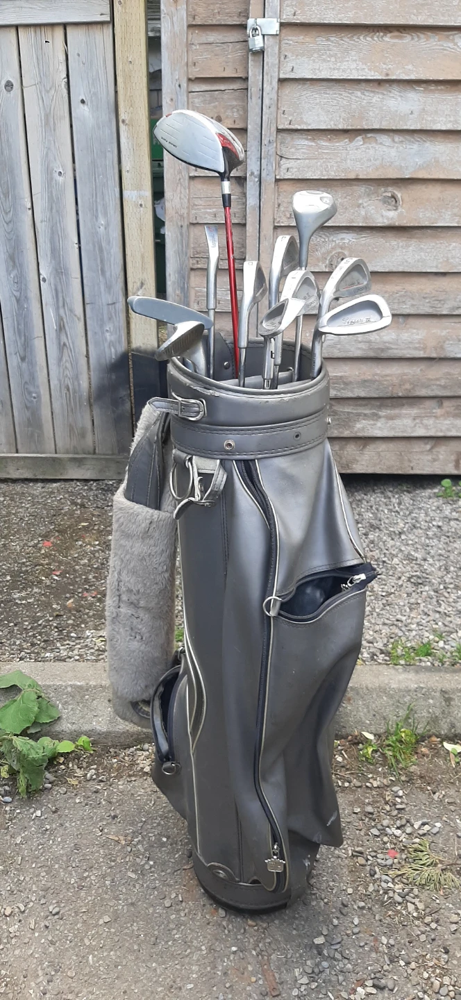 Set Of Men's Left Handed Golf Clubs With Bag
