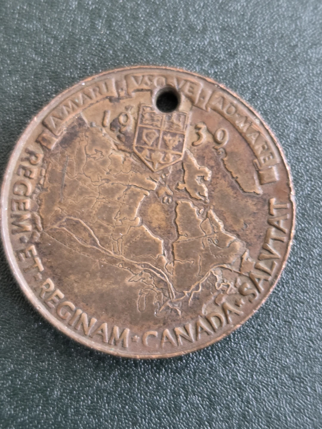 1939 Canada Souvenir Coin with King George VI & Queen Elizabeth - photo 2