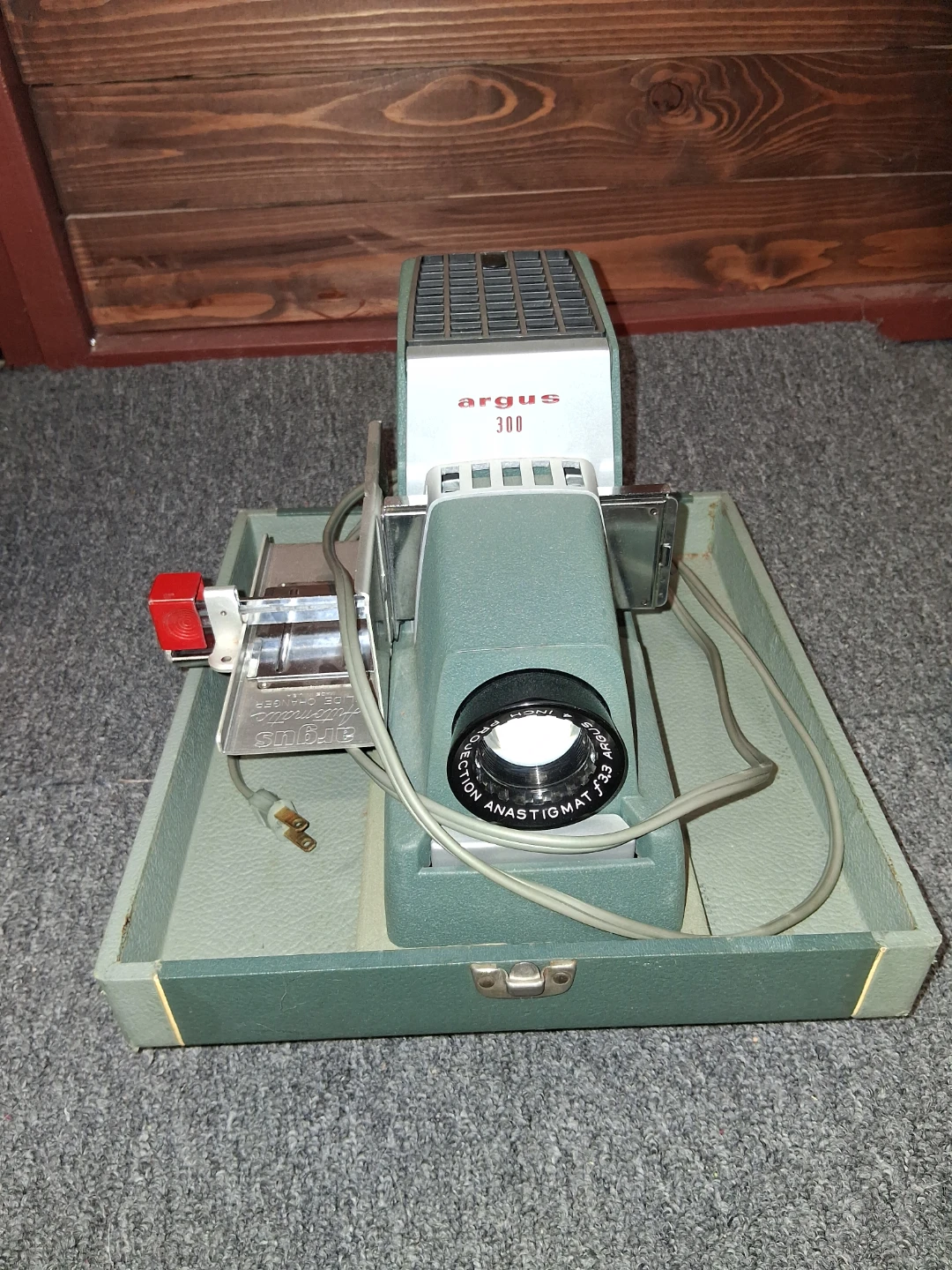 Argus 300 Slide Projector