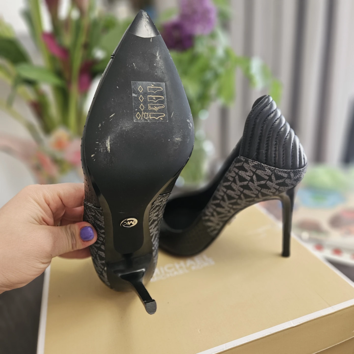Michael Kors Uma Pump Leather Heels size 8 - photo 2