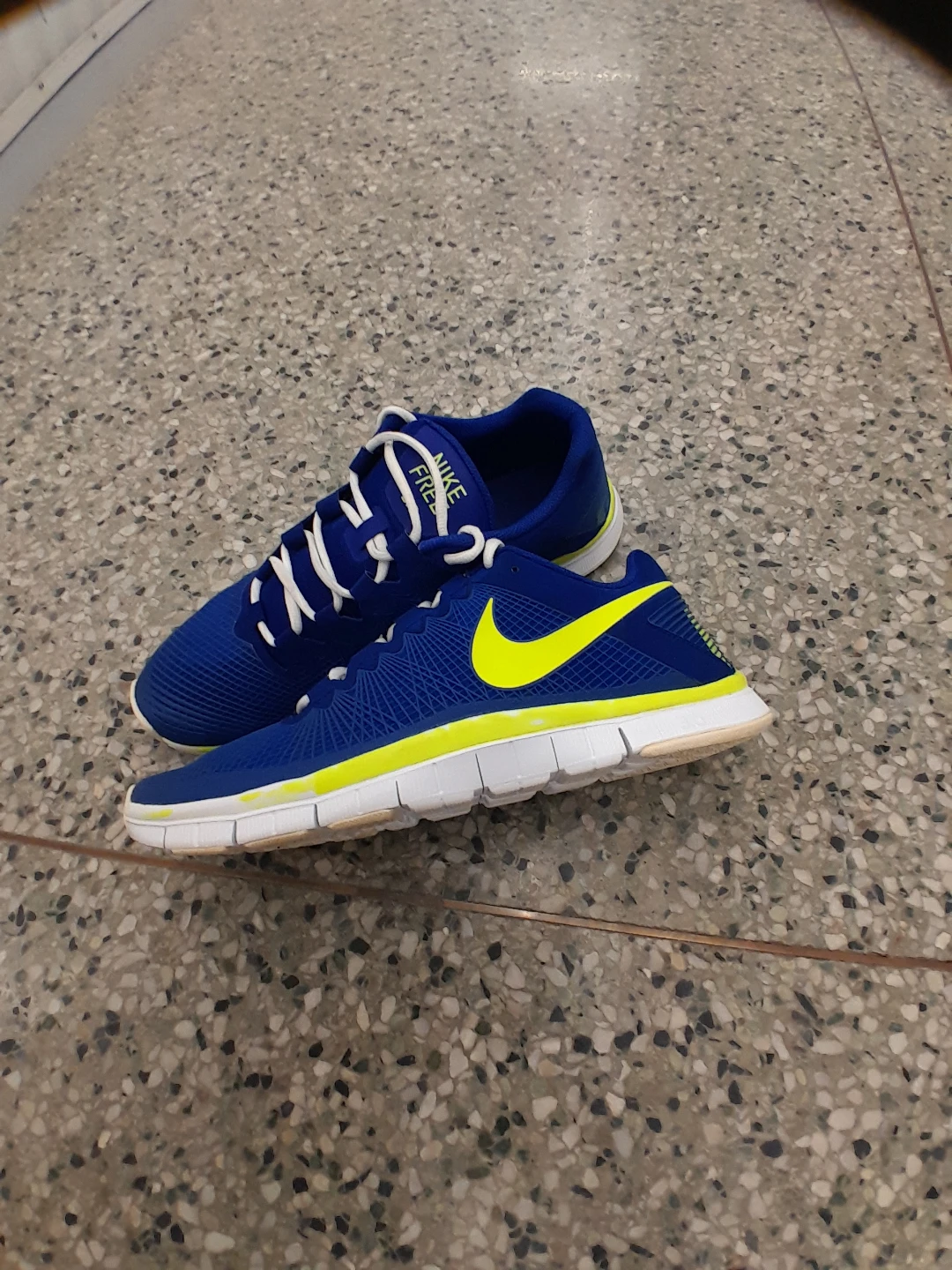Nike Free Running Shoes - Blue/Yellow Men's Size 13 - photo 4