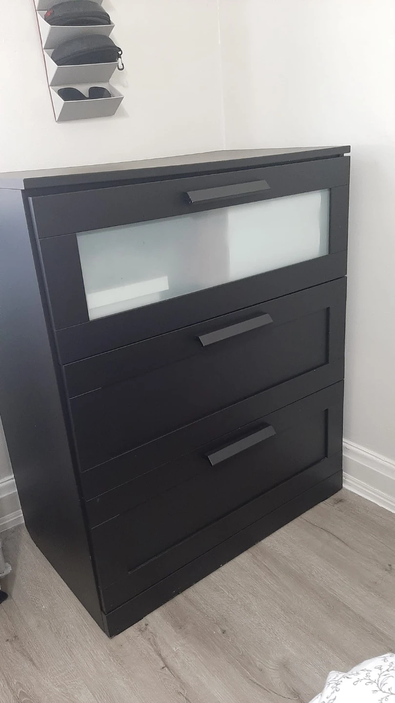 Black 3-Drawer Dresser