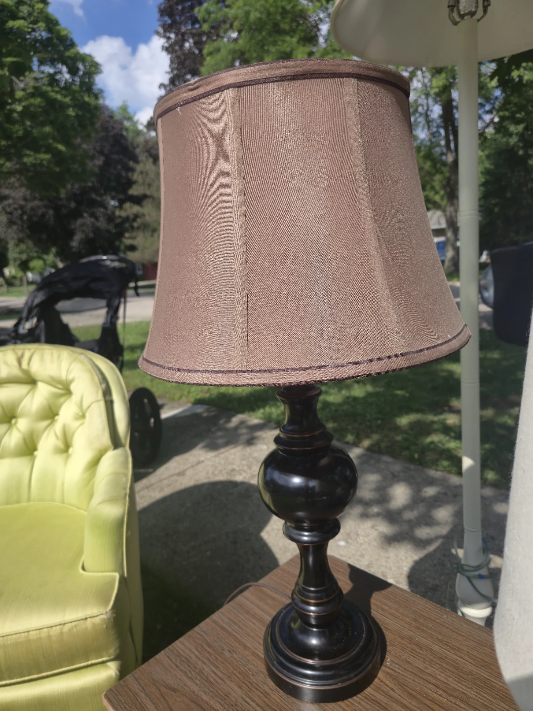 Brown Table Lamp with Decorative Base - photo 2