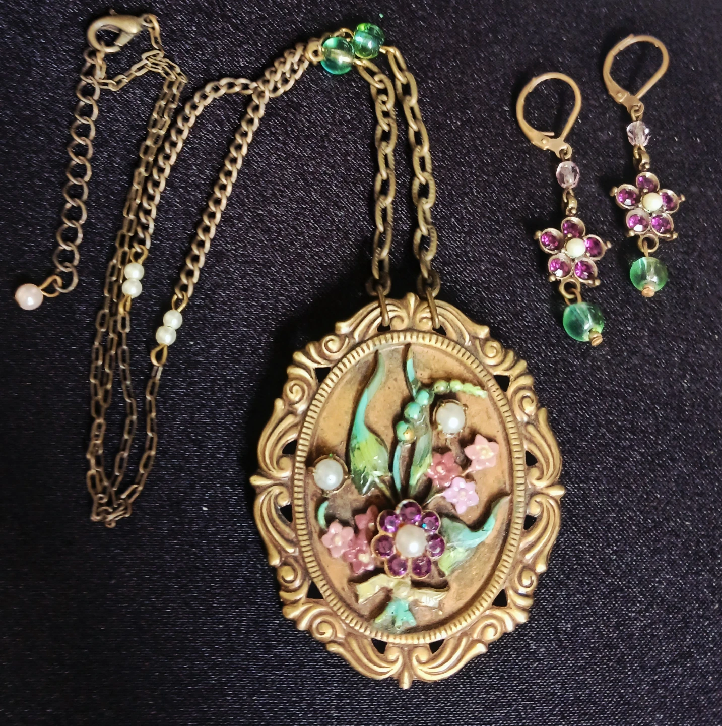 SET: stunning artisan large pendant and earrings