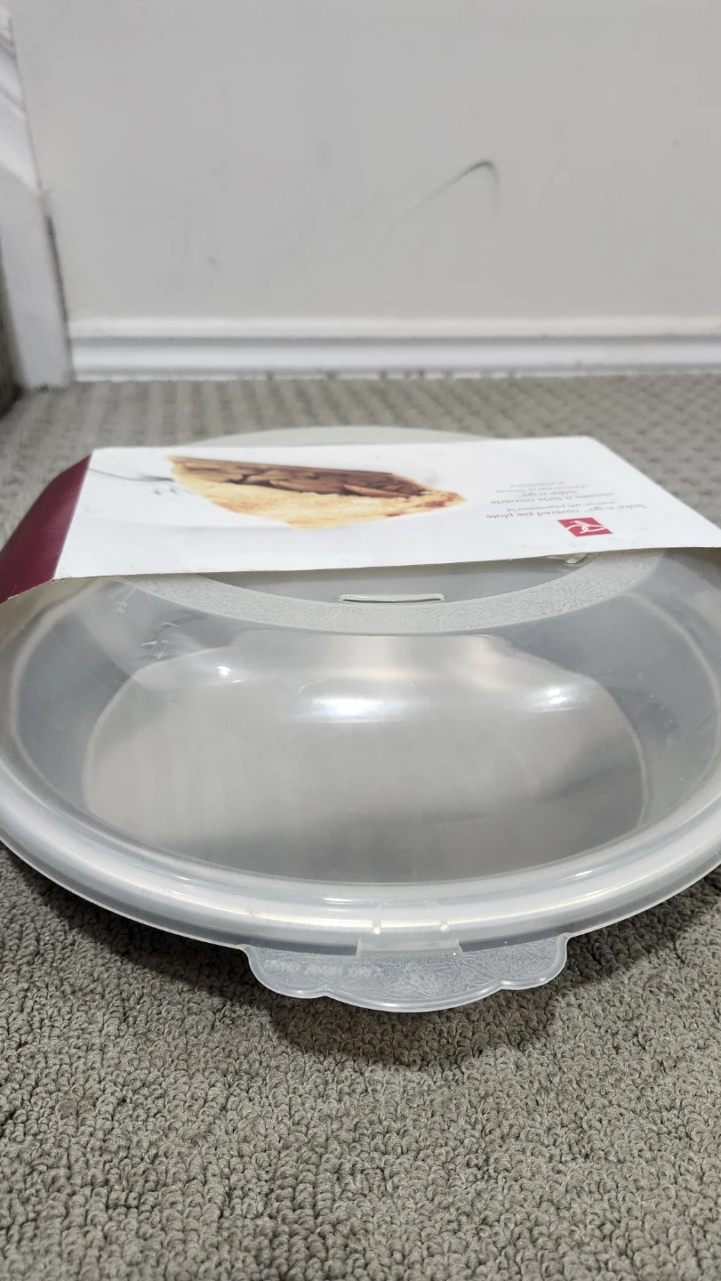 PC bake-n-go Covered Pie Plate