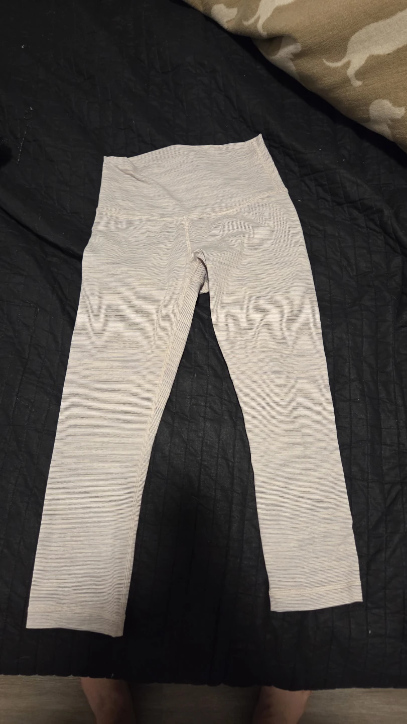 Lululemon Wunder Under Crop Leggings Size 6 blush stripe - photo 2