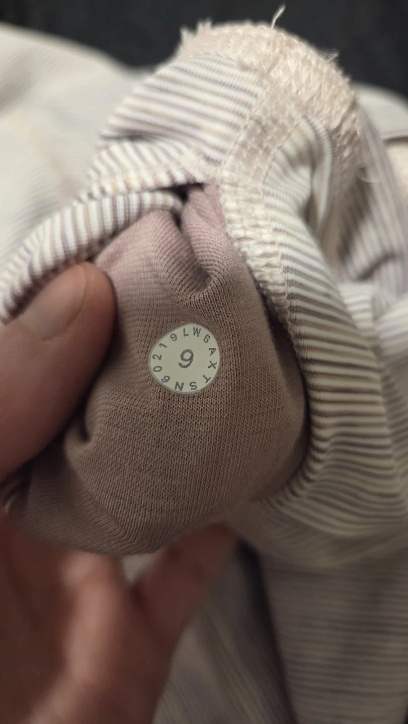 Lululemon Wunder Under Crop Leggings Size 6 blush stripe - photo 3