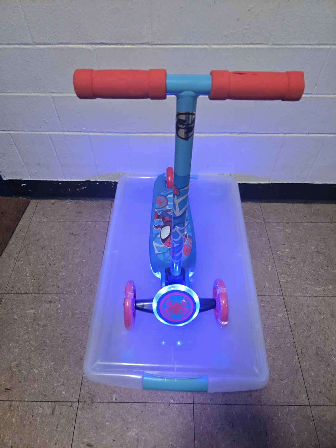 New Huffy Marvel Spider-Man 3-Wheel Light Up Kids Scooter