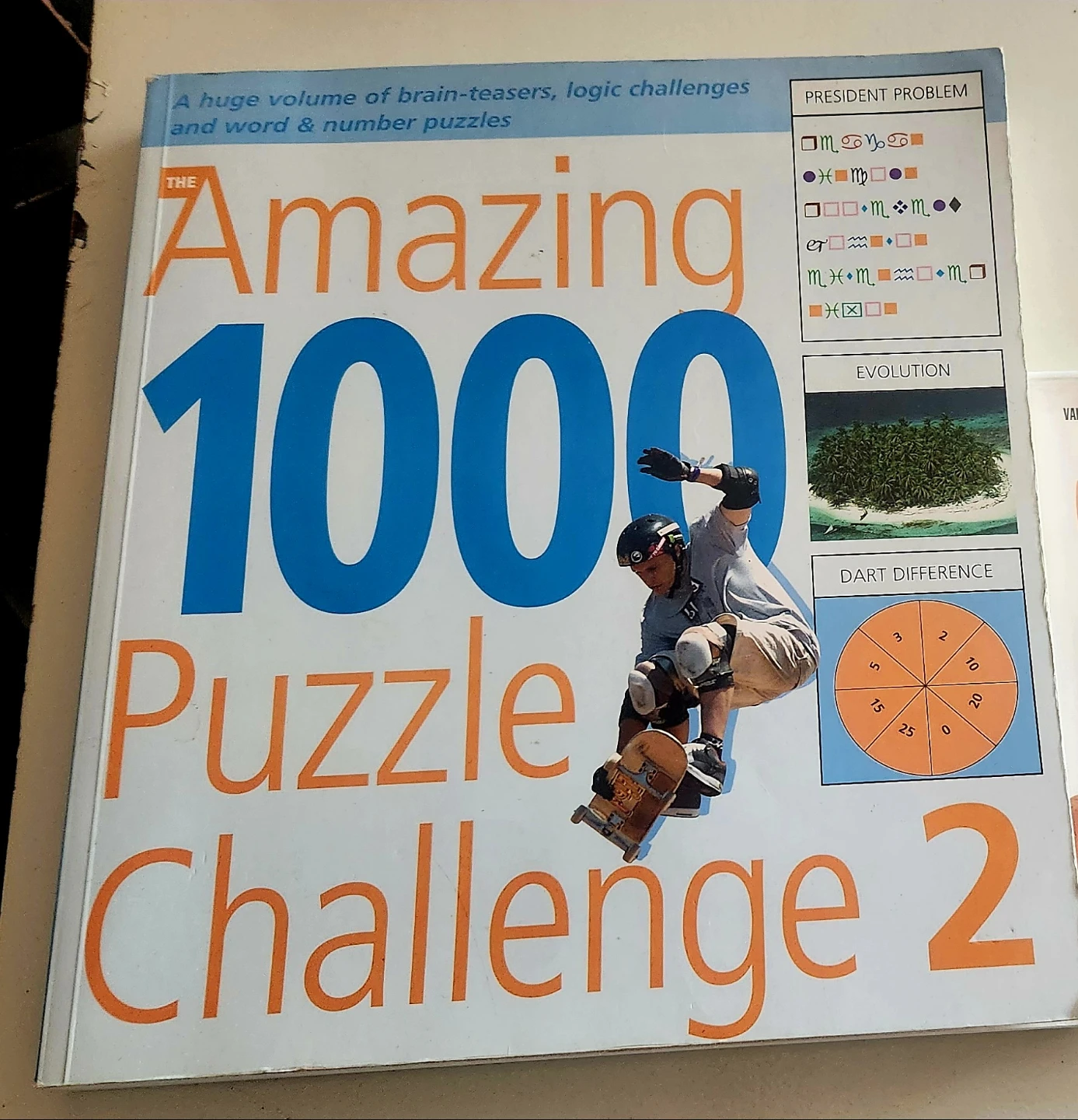The Amazing 1000 Puzzle Challenge 2 Book