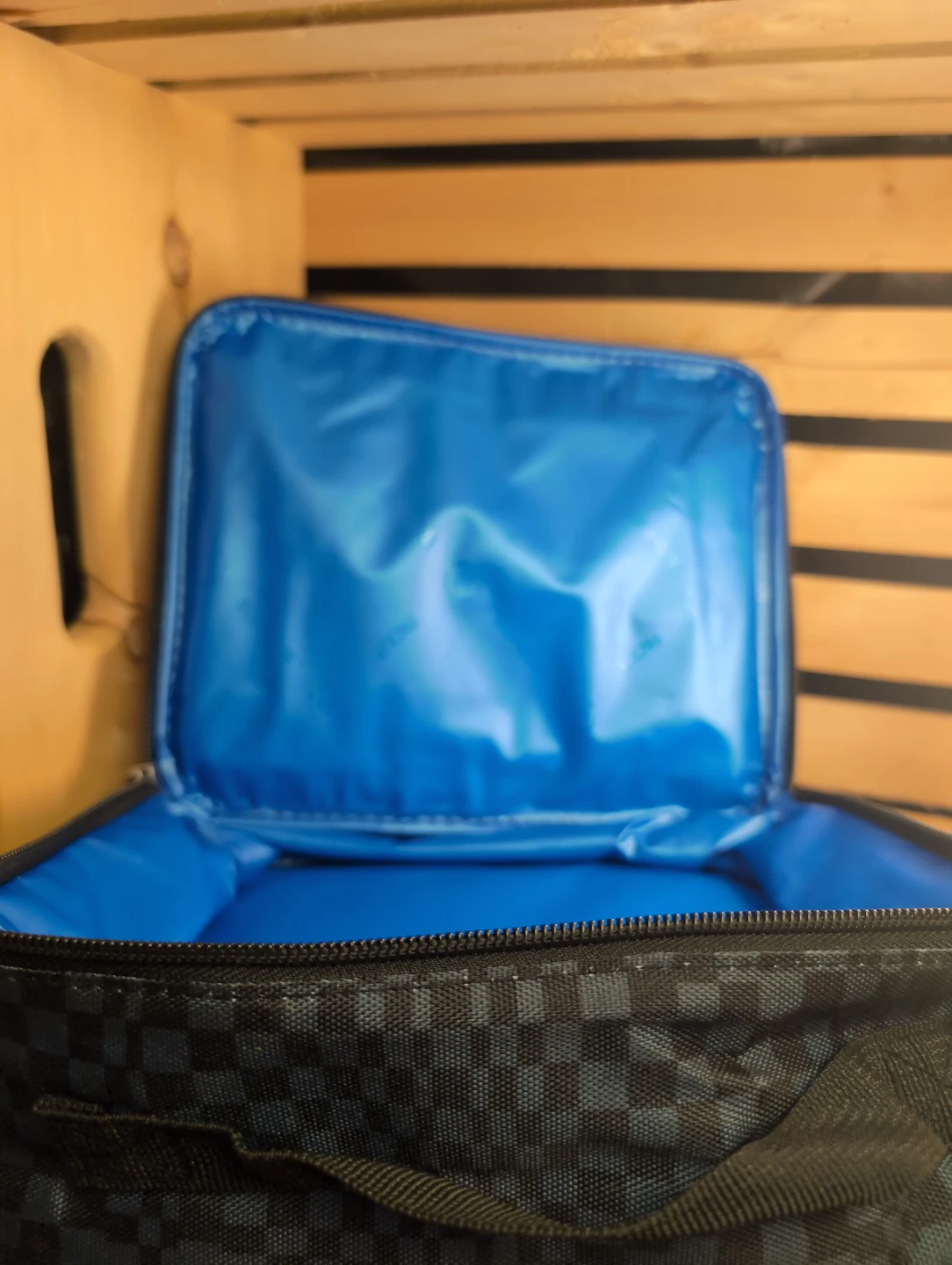 PackIt FREEZABLE Cooler Lunch Bag with 2 BONUS Ice Packs - photo 5