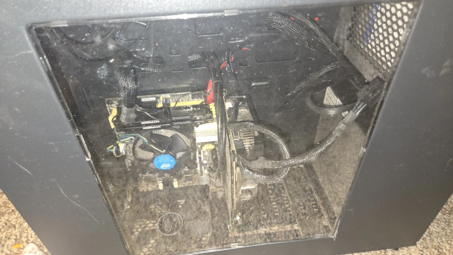 (Just as its seen in the picture)Deepcool Computer Case. - photo 2