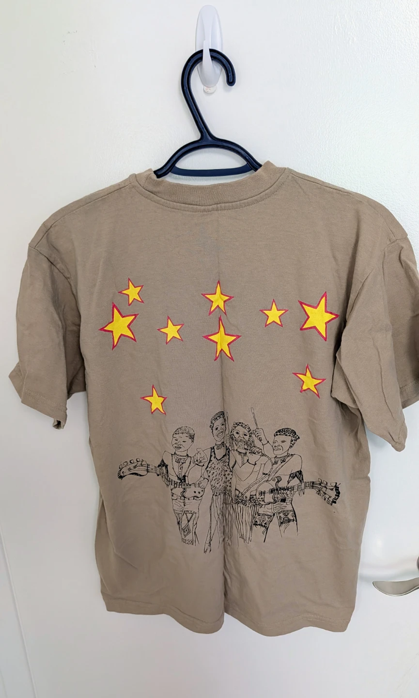 Vic Bay T-Shirt with Guitar and Stars - Men's Size Medium - photo 3