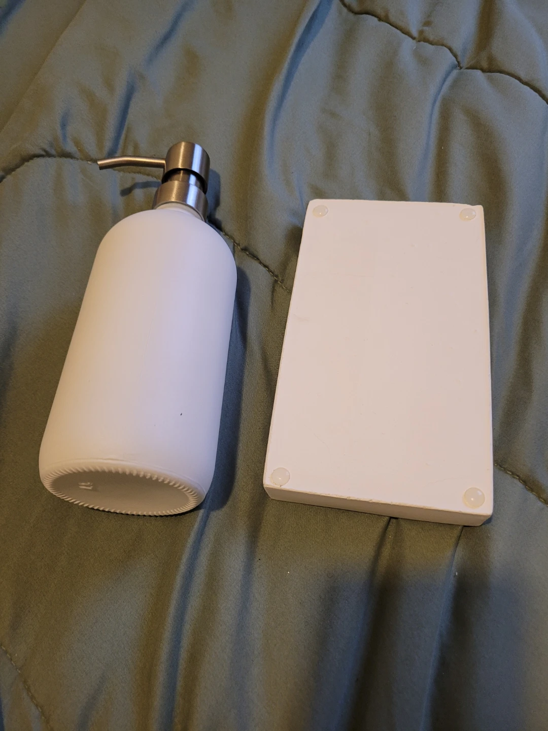 White Soap Dispenser Set with Tray - photo 3