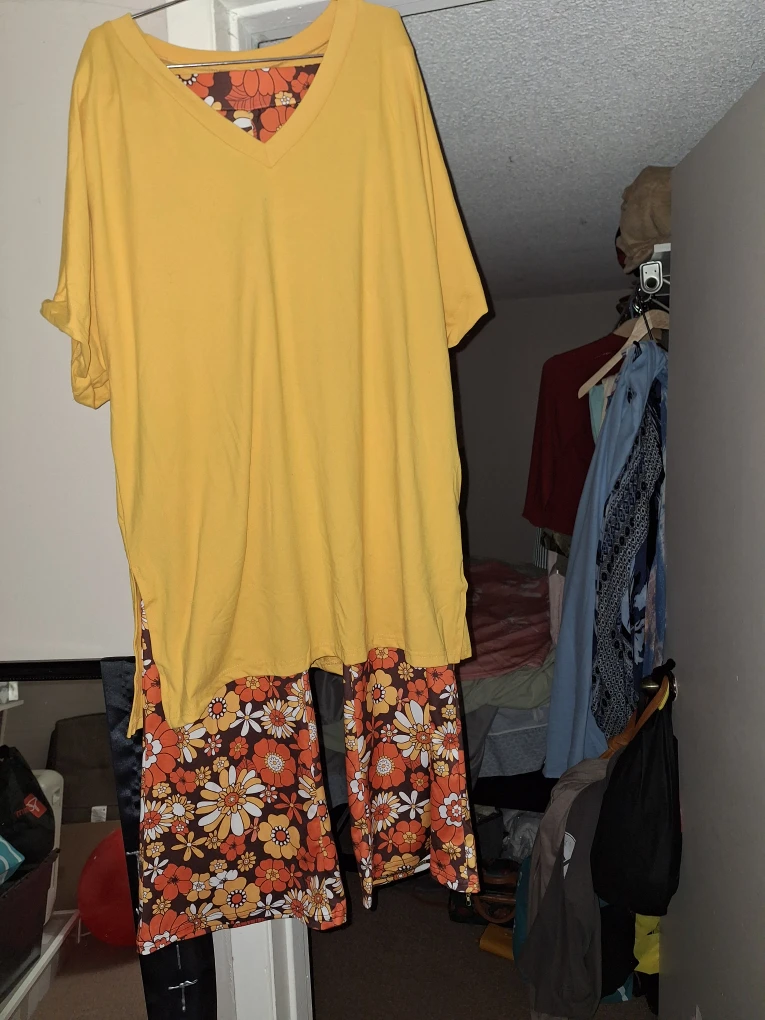 Groovy Floral Flare Pants & Yellow T-Shirt Set - photo 3