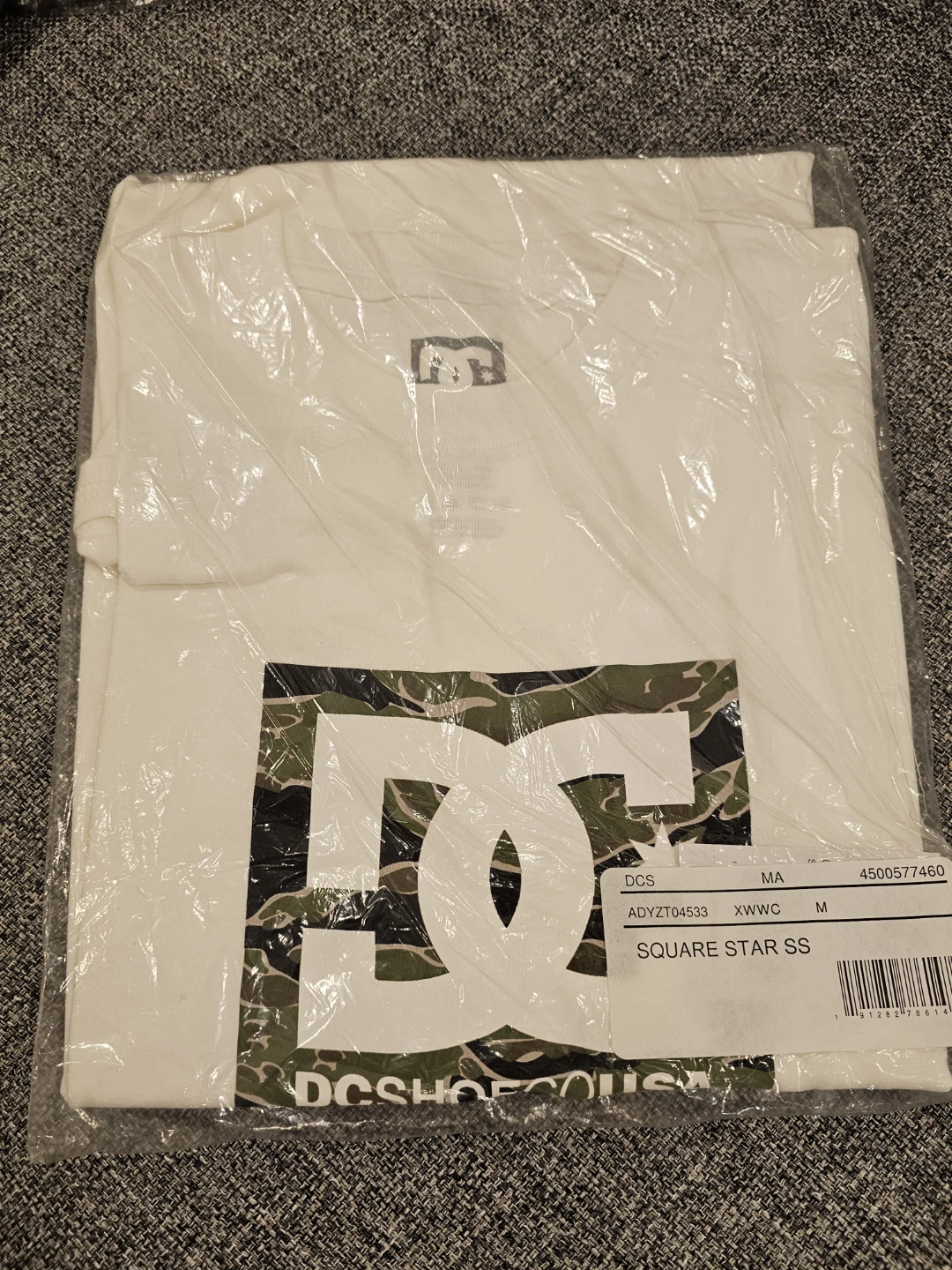 DC Shoes T-Shirts (White & Black) - photo 2