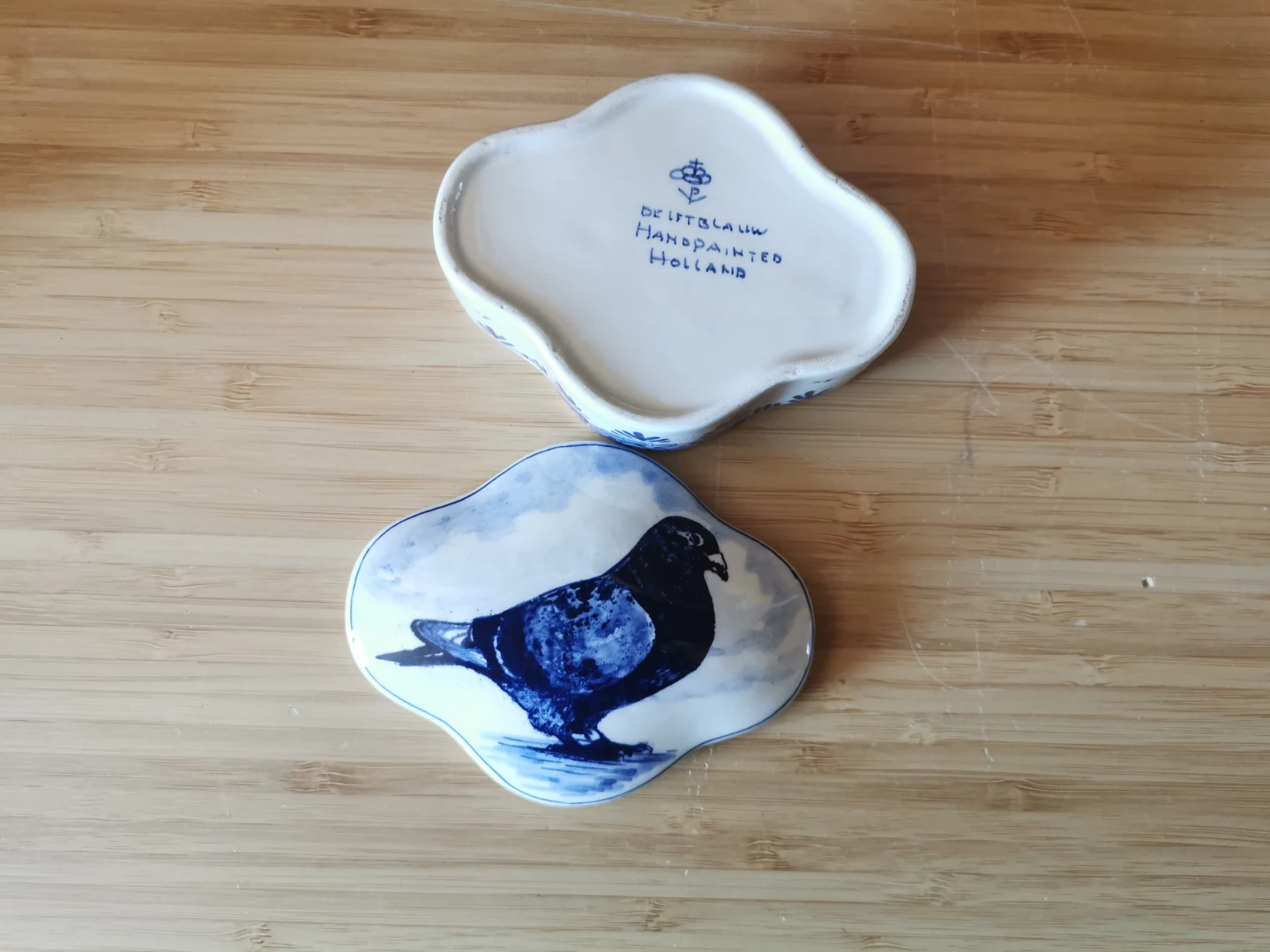 Vintage Delft Blauw Hand Painted Bird Jewelry Box - photo 5