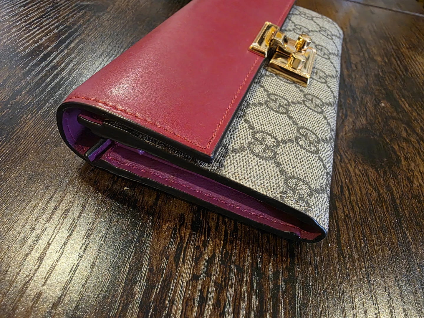 Women's Gucci Wallet with Hibiscus Red Accent - photo 5