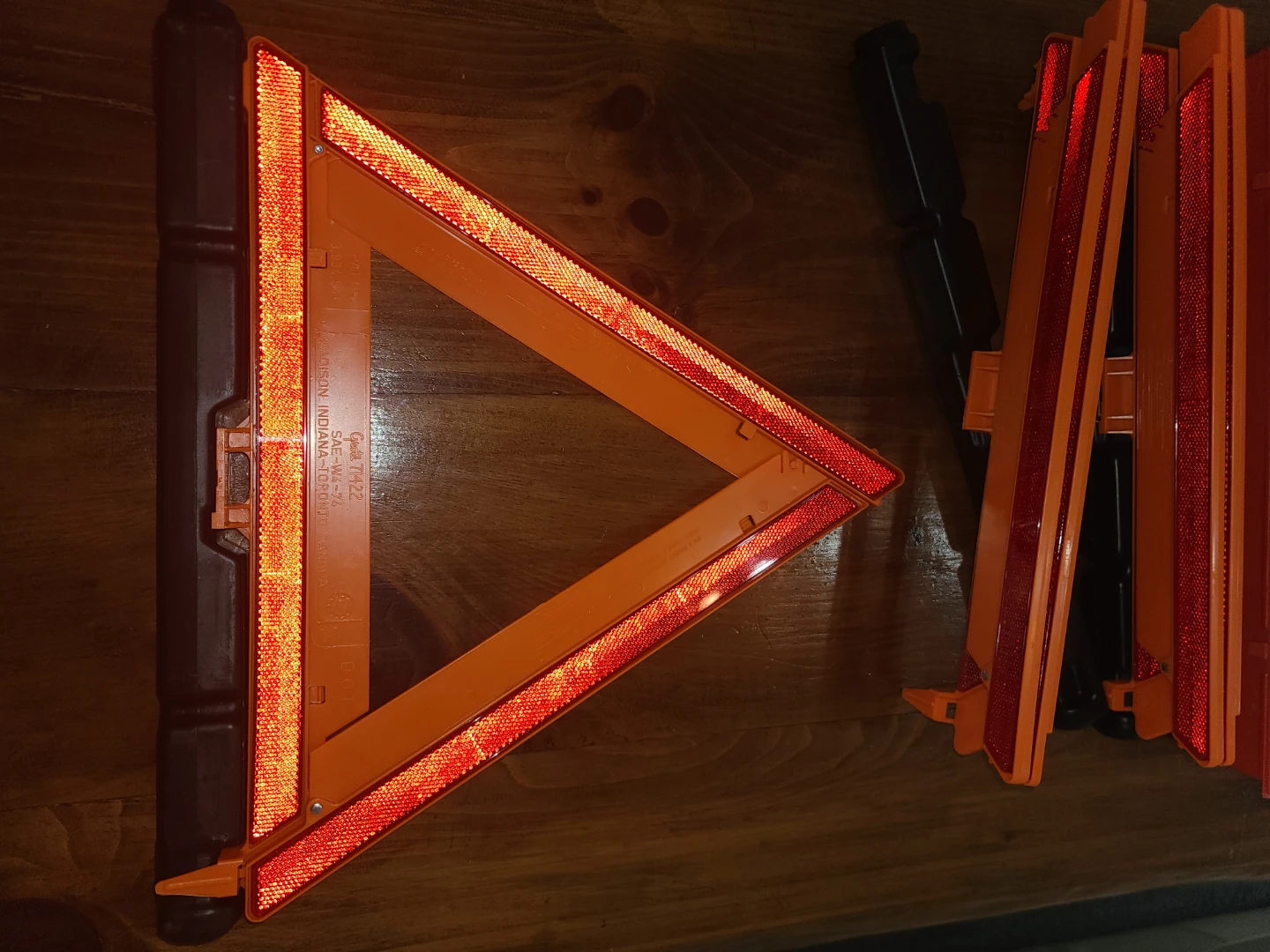 Grote Emergency Roadside Triangle Warning Kit - photo 2