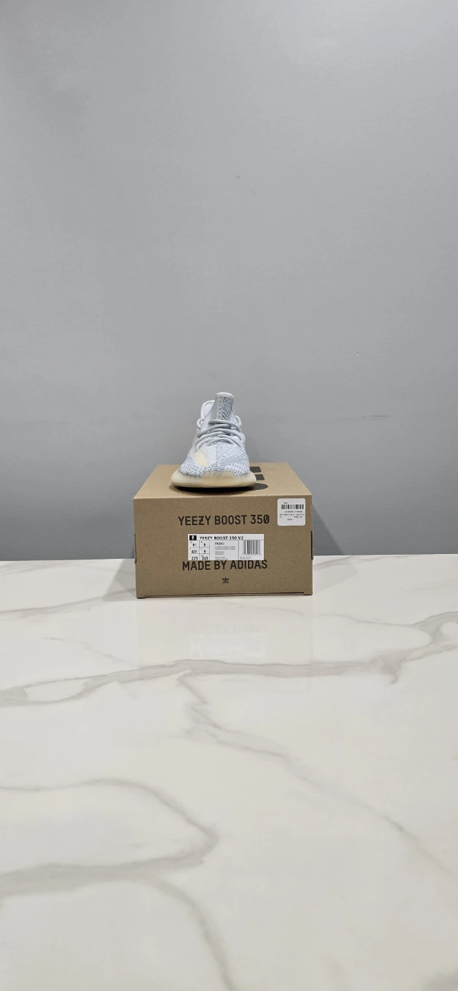 Adidas Yeezy 350 V2 Cloud White Non-Reflective size 9.5 - photo 4