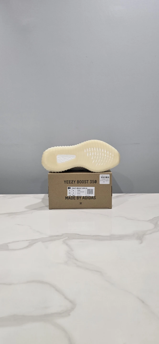 Adidas Yeezy 350 V2 Cloud White Non-Reflective size 9.5 - photo 5