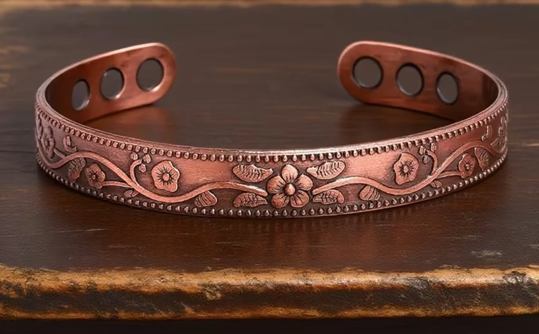 Copper floral embossed magnetic bracelet - photo 2
