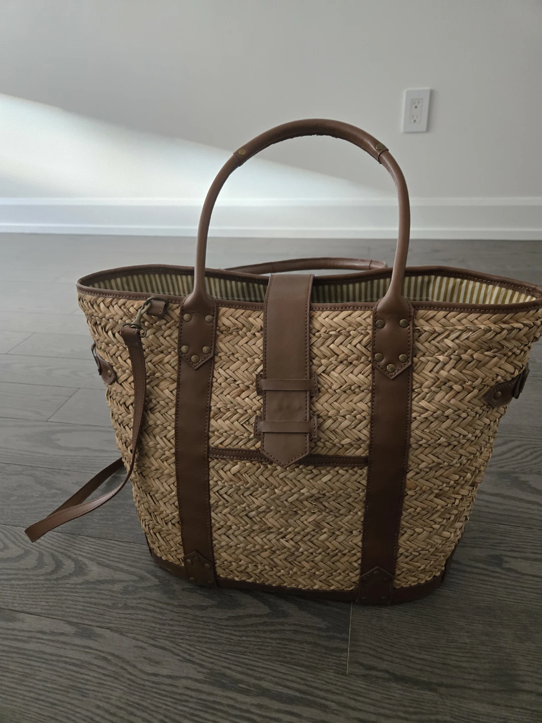 Straw Tote Bag with Leather Trim