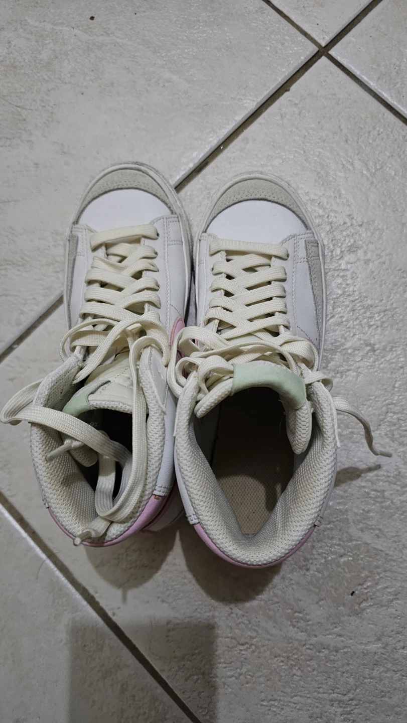 Nike Blazer Mid '77 Shoes - Size 3Y