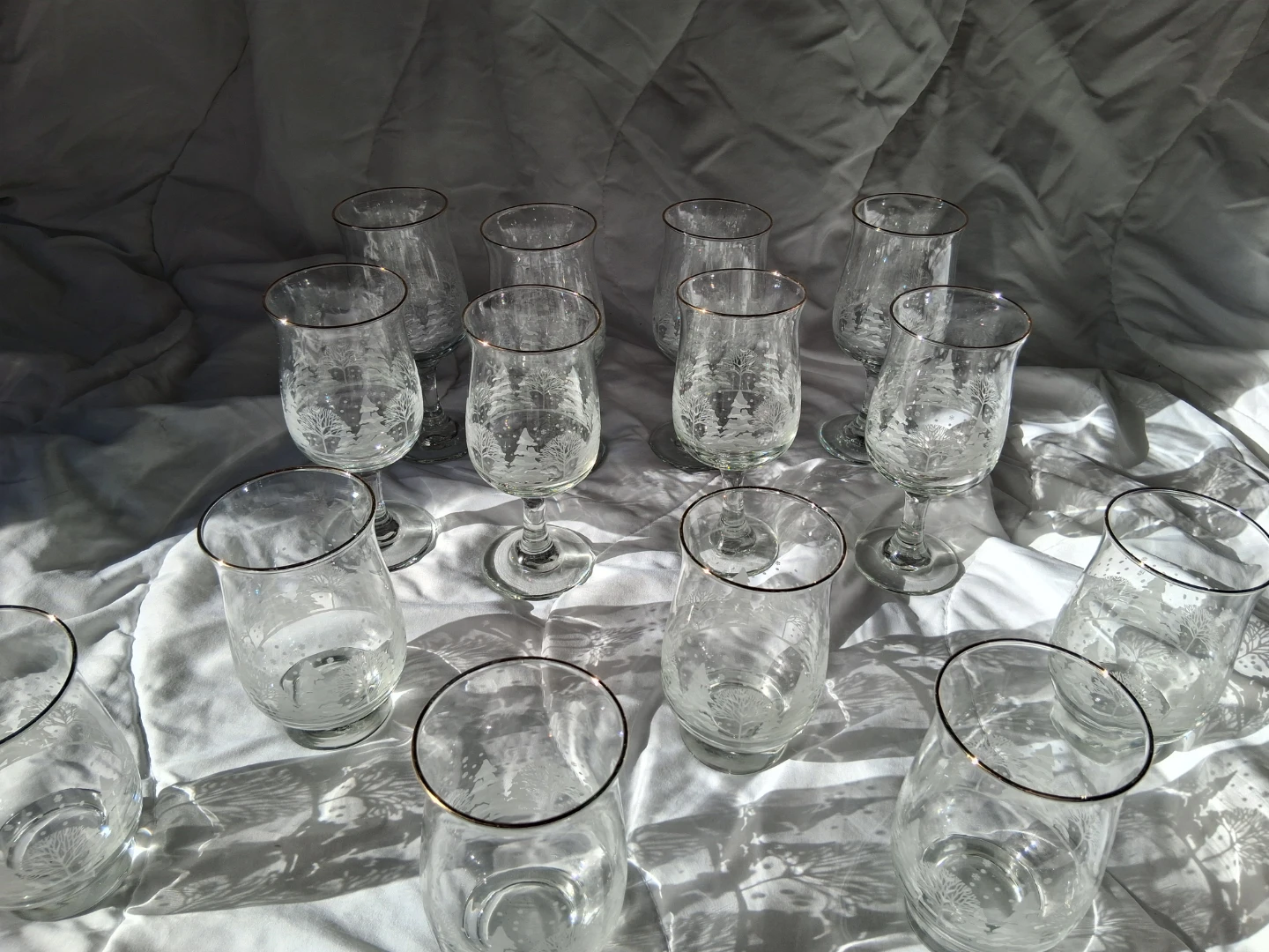 Set of 14 Glassware with Winter Scene