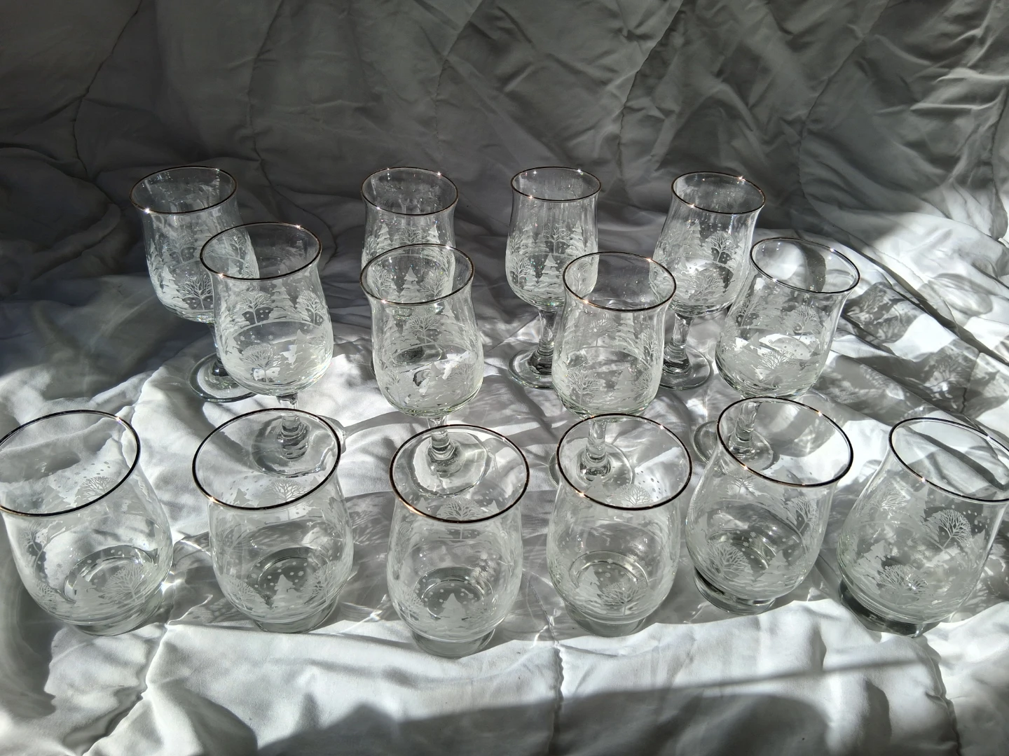 Set of 14 Glassware with Winter Scene - photo 2
