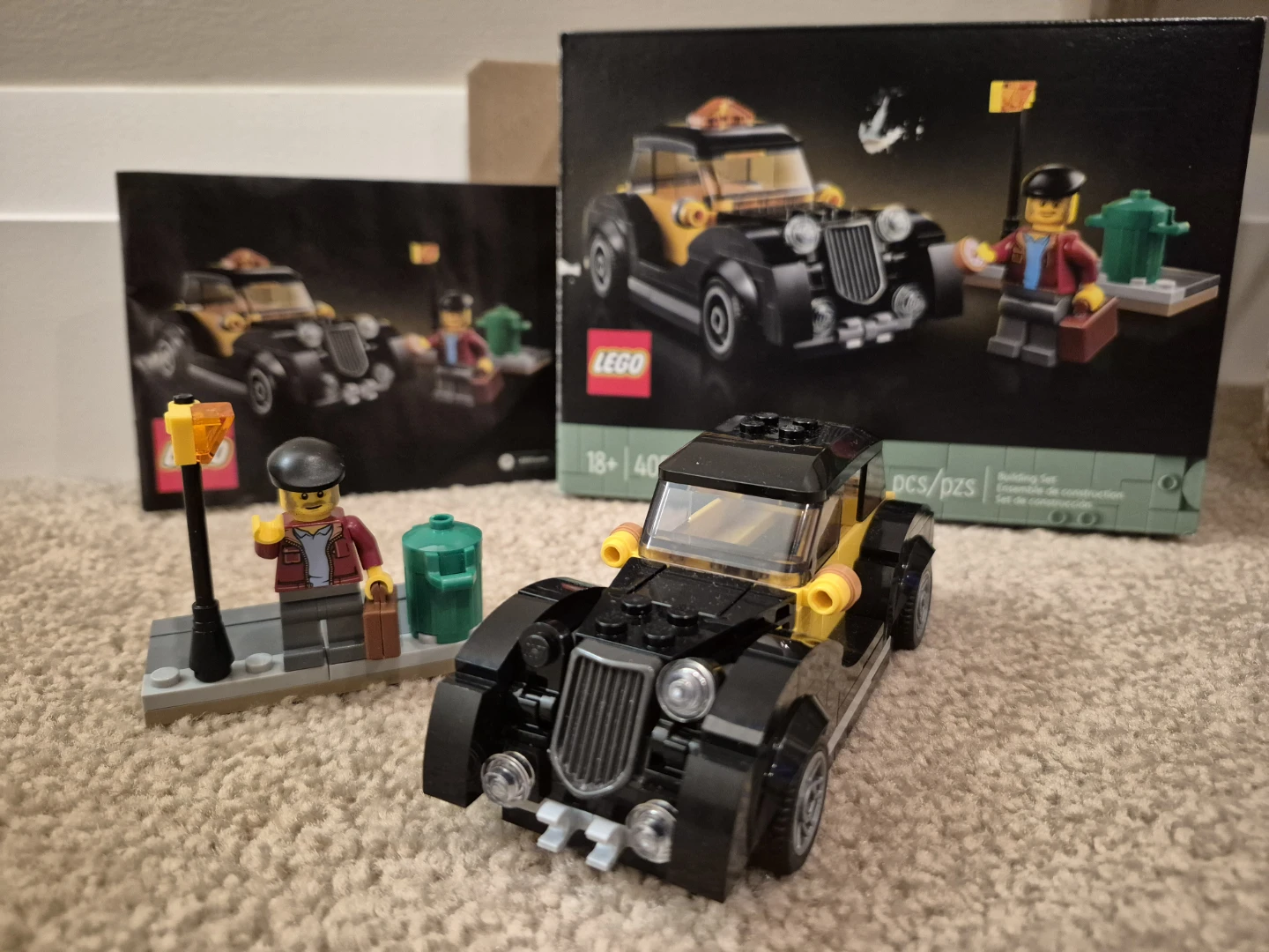 LEGO Vintage Taxi Set 40532 A lot of pieces are missing !