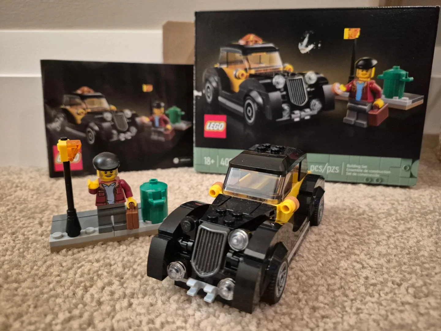 LEGO Vintage Taxi Set 40532 A lot of pieces are missing !