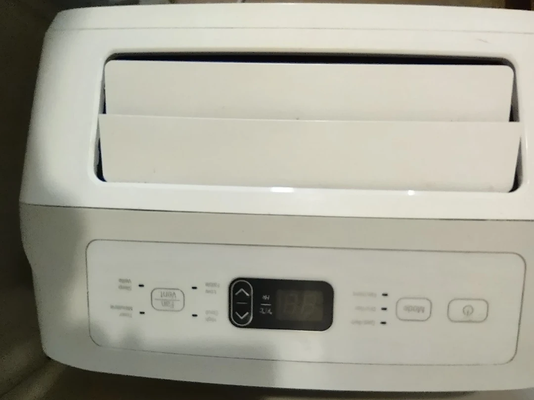 LG Portable Air Conditioner + new horse - photo 2